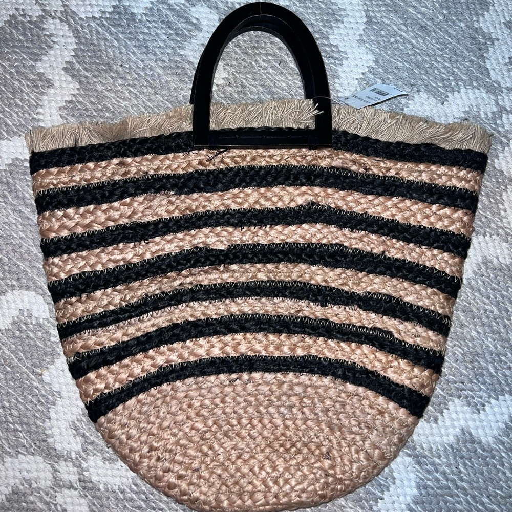 Shiraleah Straw Fringe Tote Bag